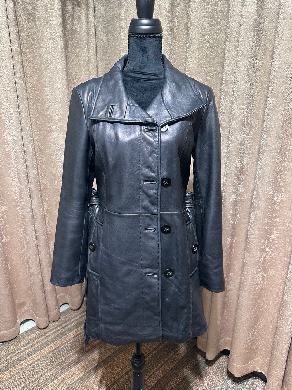 Vintage black leather trench coat from the Pelle Studio
